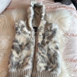 Jessica Simpson faux fur sweater vest